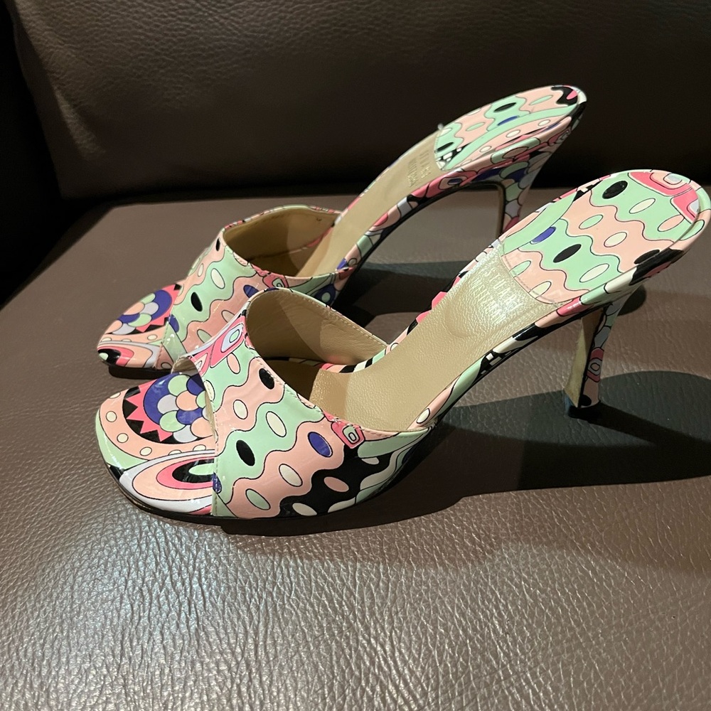 Stuart Weitzman Multi-Color Mule Size 8 - image 3